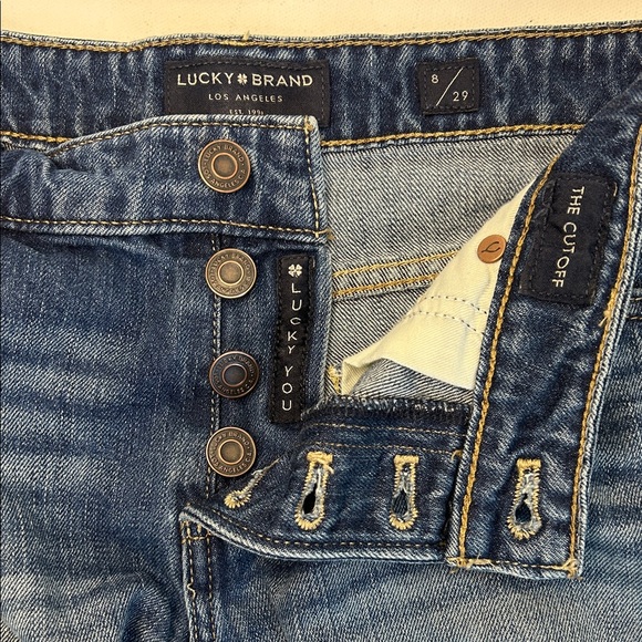 Lucky Brand Shorts Women's 8 Frayed Hem Denim Shorts ‘The Cut Off’ Button Up - Picture 2 of 13